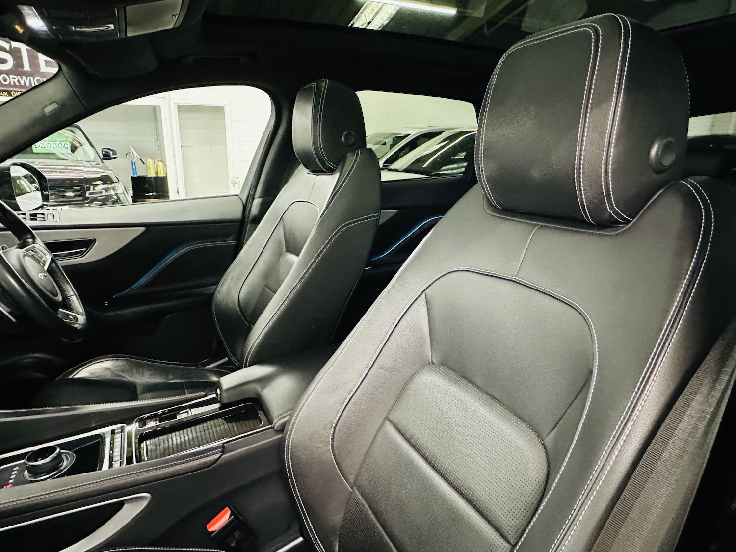 Used Jaguar F-Pace 2019 for sale - 78182977: Photo 37