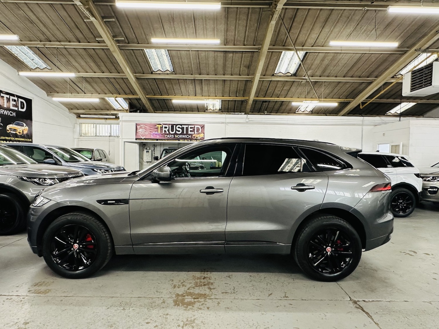 Used Jaguar F-Pace 2019 for sale - 78182977: Photo 5
