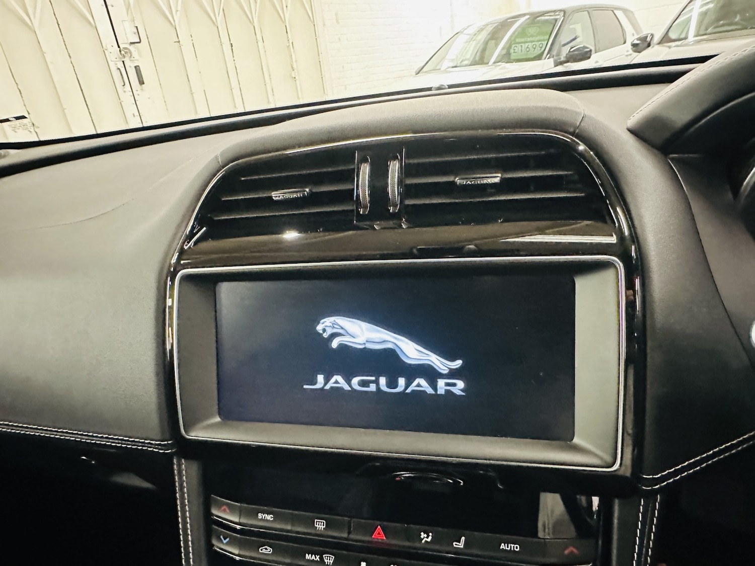 Used Jaguar F-Pace 2019 for sale - 78182977: Photo 81