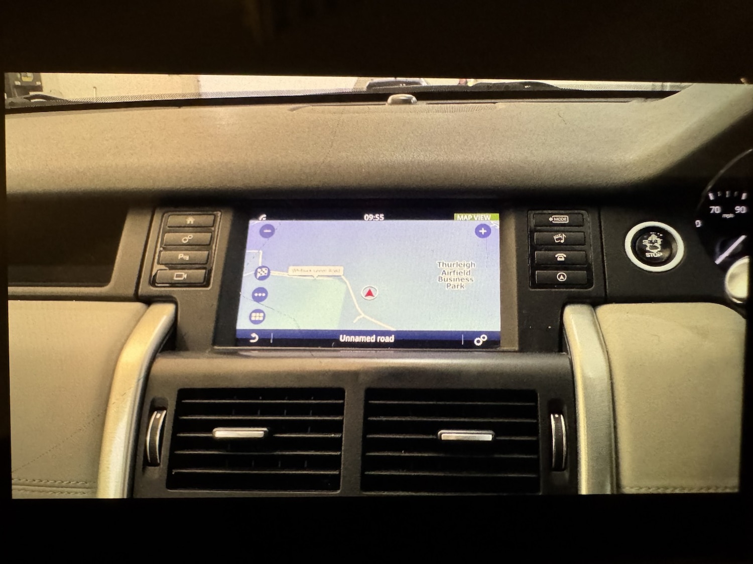 Used Land Rover Discovery Sport 2017 for sale - 76863892: Photo 11