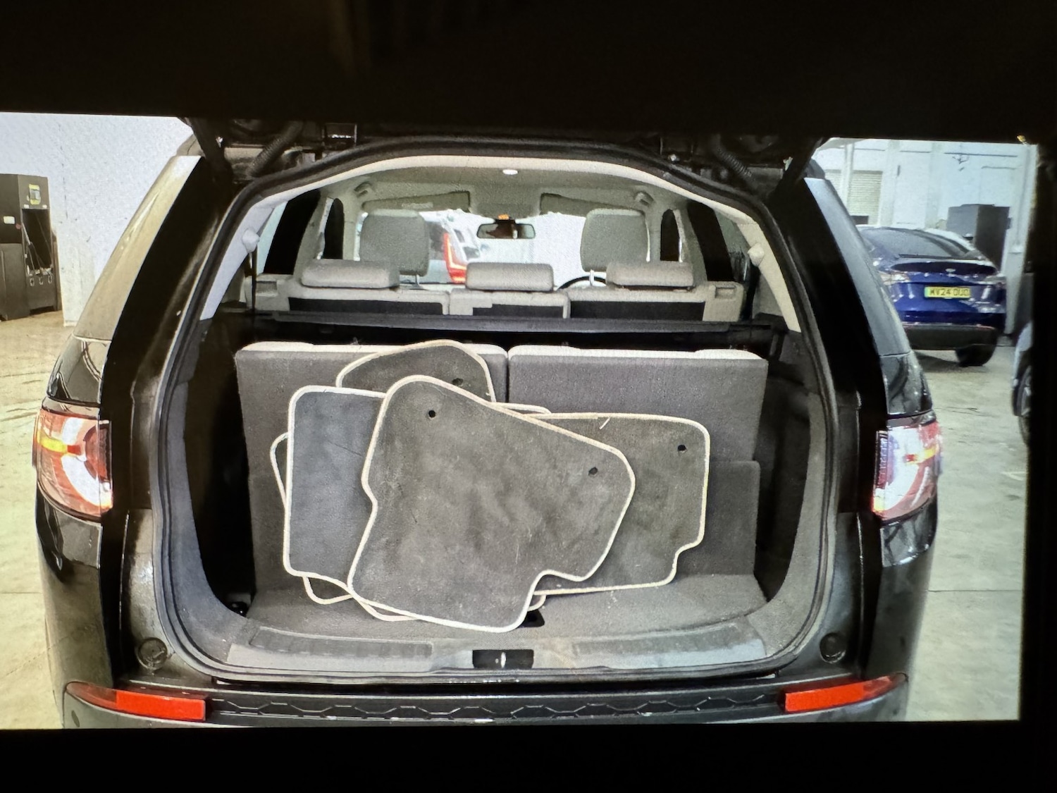 Used Land Rover Discovery Sport 2017 for sale - 76863892: Photo 9