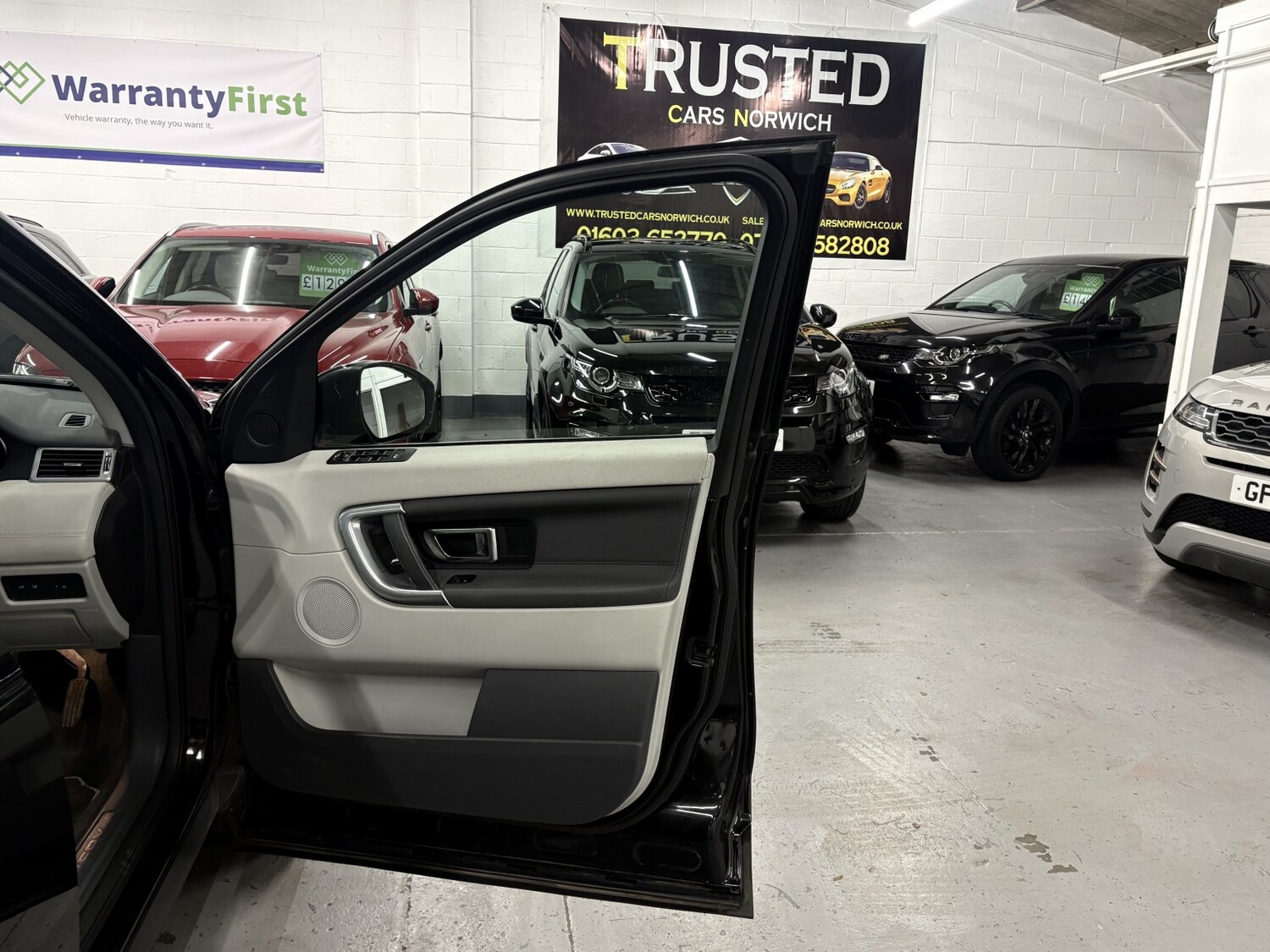 Used Land Rover Discovery Sport 2017 for sale - 77409504: Photo 37