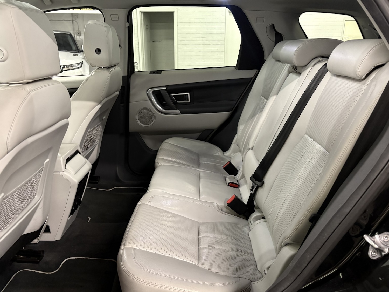 Used Land Rover Discovery Sport 2017 for sale - 77409504: Photo 61