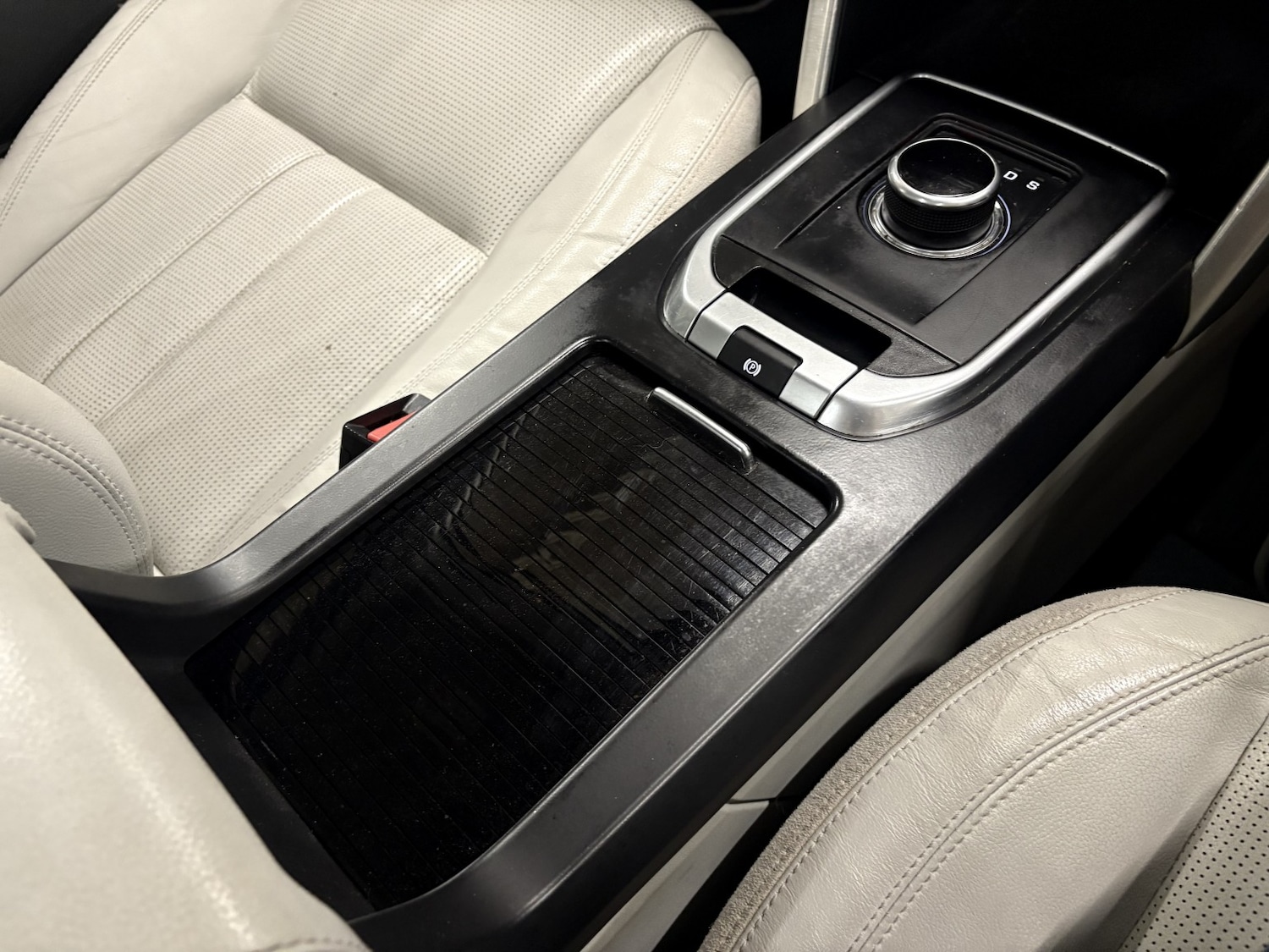 Used Land Rover Discovery Sport 2017 for sale - 77409504: Photo 87