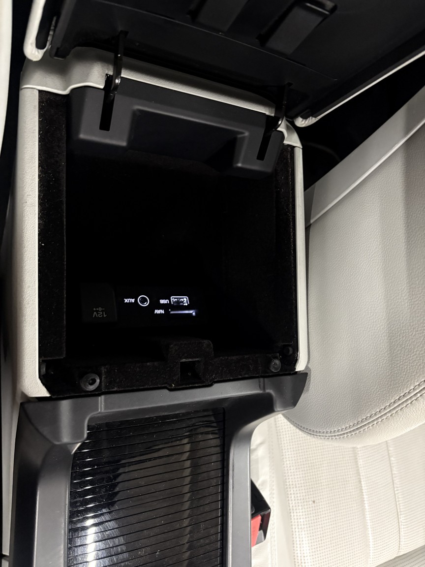 Used Land Rover Discovery Sport 2017 for sale - 77409504: Photo 90