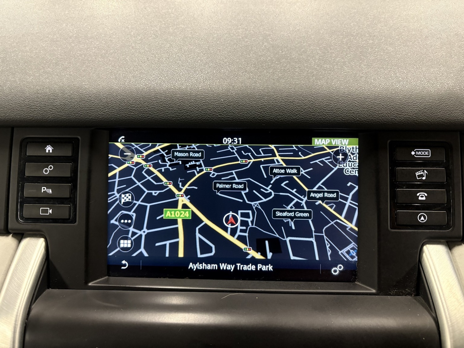 Used Land Rover Discovery Sport 2017 for sale - 77409504: Photo 92