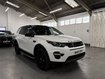Land Rover Discovery Sport feature image