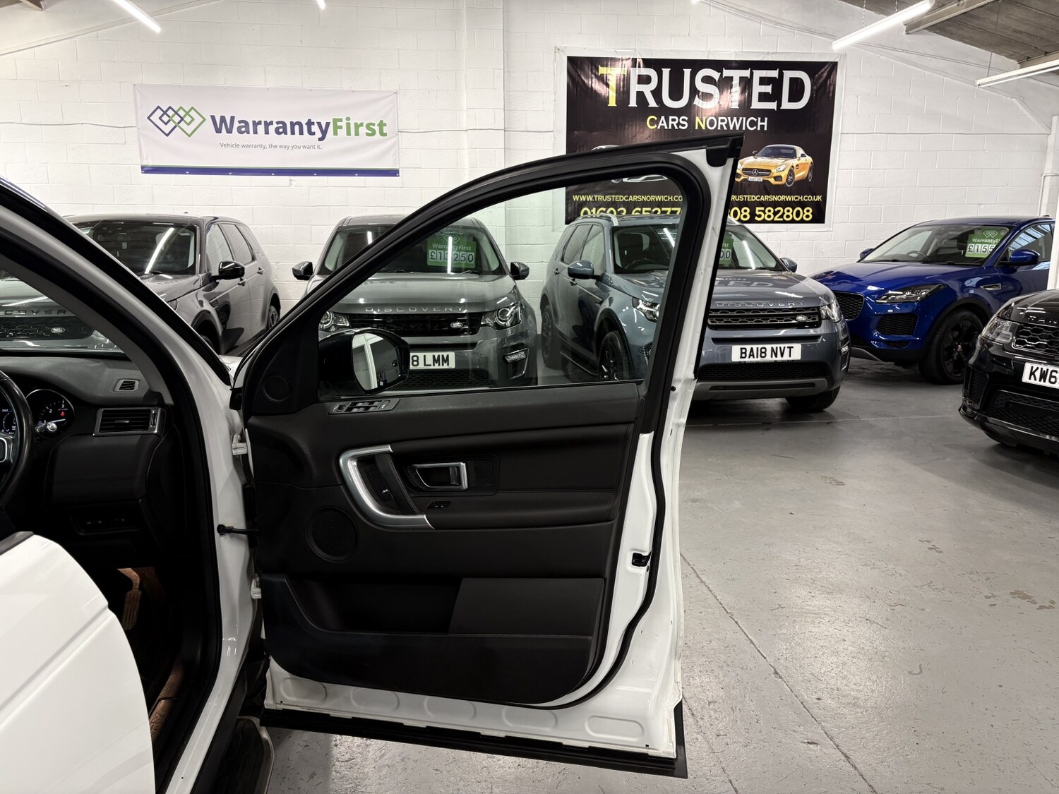 Used Land Rover Discovery Sport 2019 for sale - 77991579: Photo 31