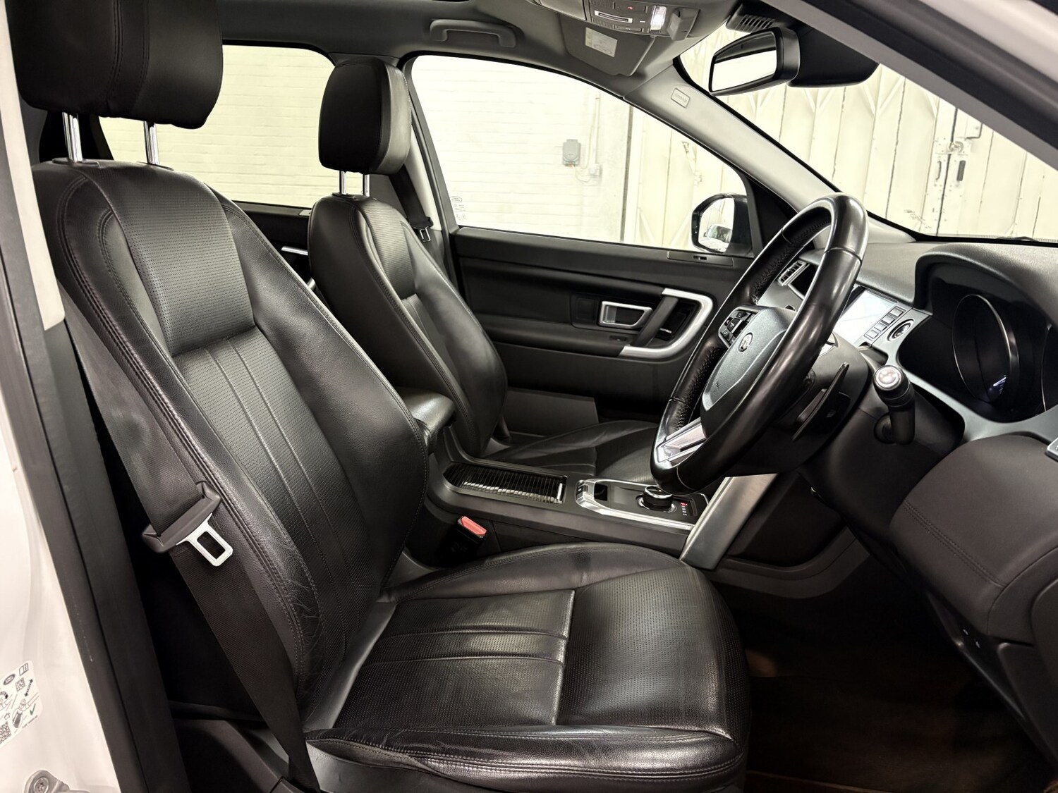 Used Land Rover Discovery Sport 2019 for sale - 77991579: Photo 34