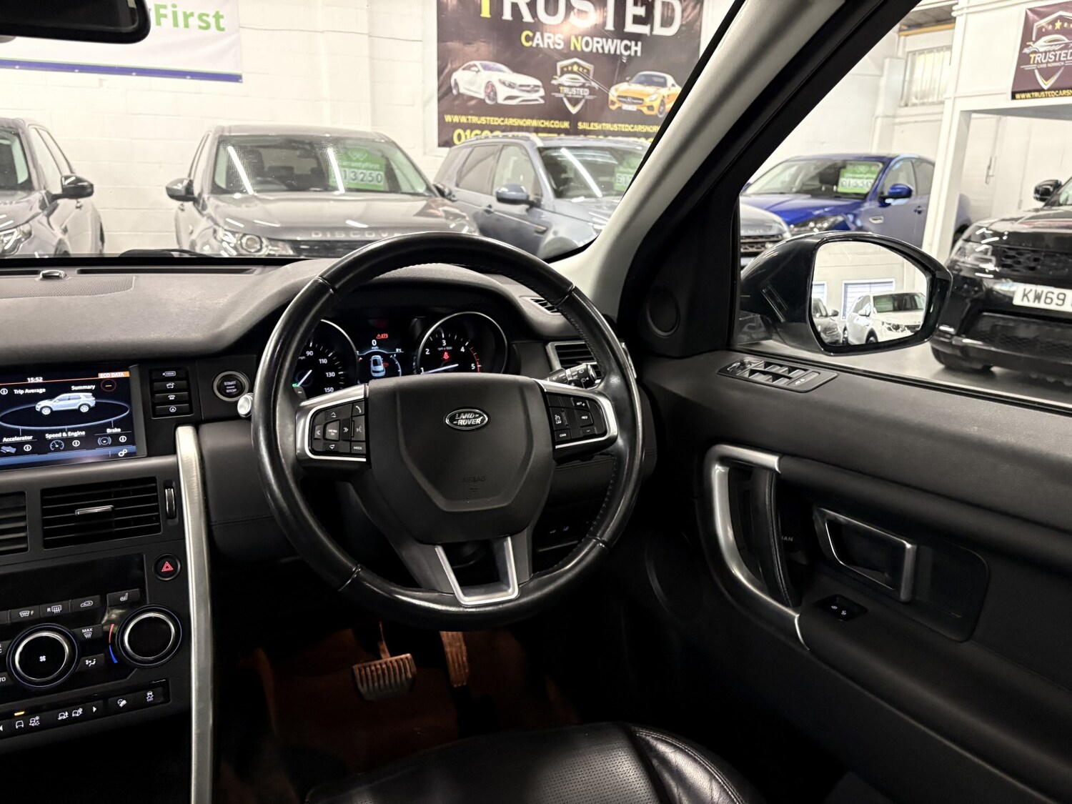 Used Land Rover Discovery Sport 2019 for sale - 77991579: Photo 62