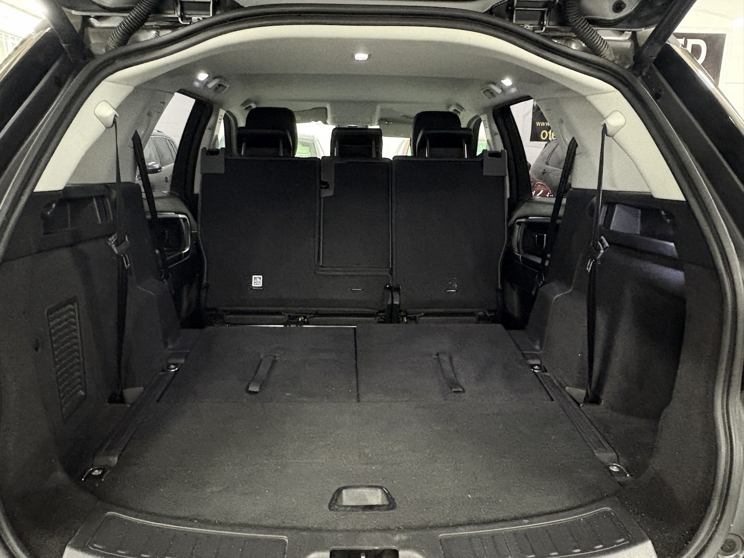 Used Land Rover Discovery Sport 2017 for sale - 77891615: Photo 27