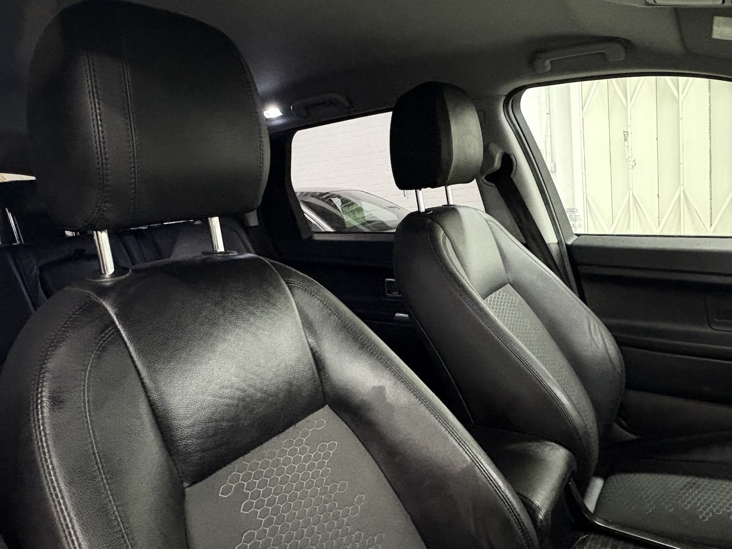 Used Land Rover Discovery Sport 2017 for sale - 77891615: Photo 40