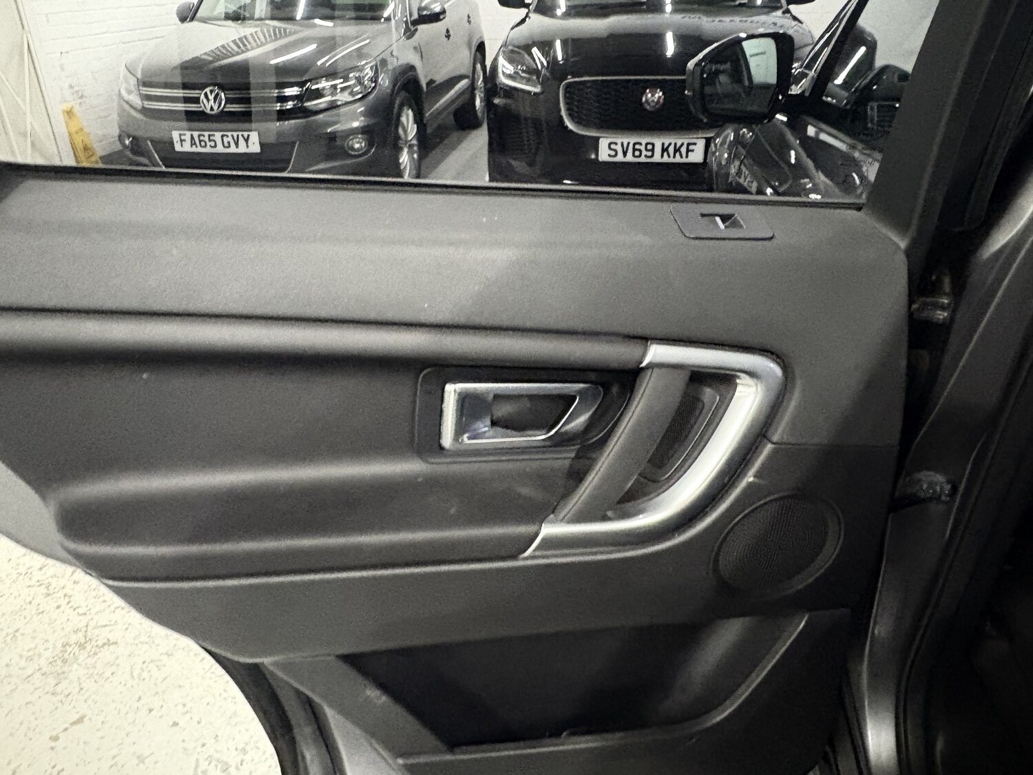 Used Land Rover Discovery Sport 2017 for sale - 77891615: Photo 50