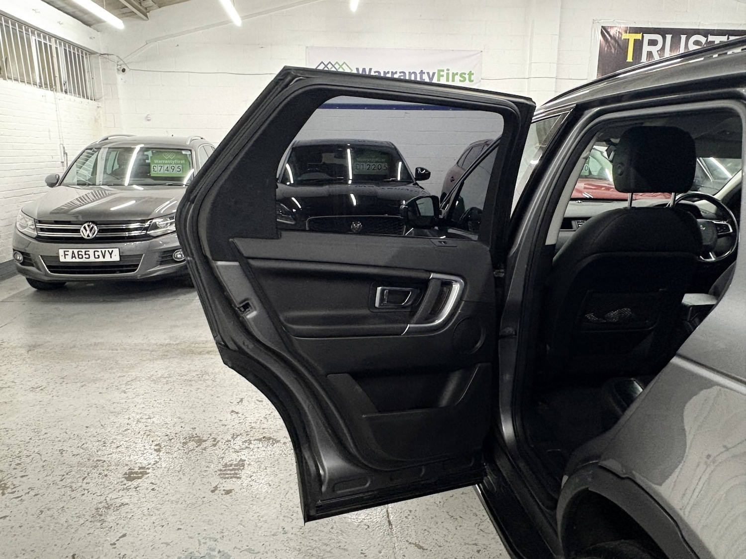 Used Land Rover Discovery Sport 2017 for sale - 77891615: Photo 51