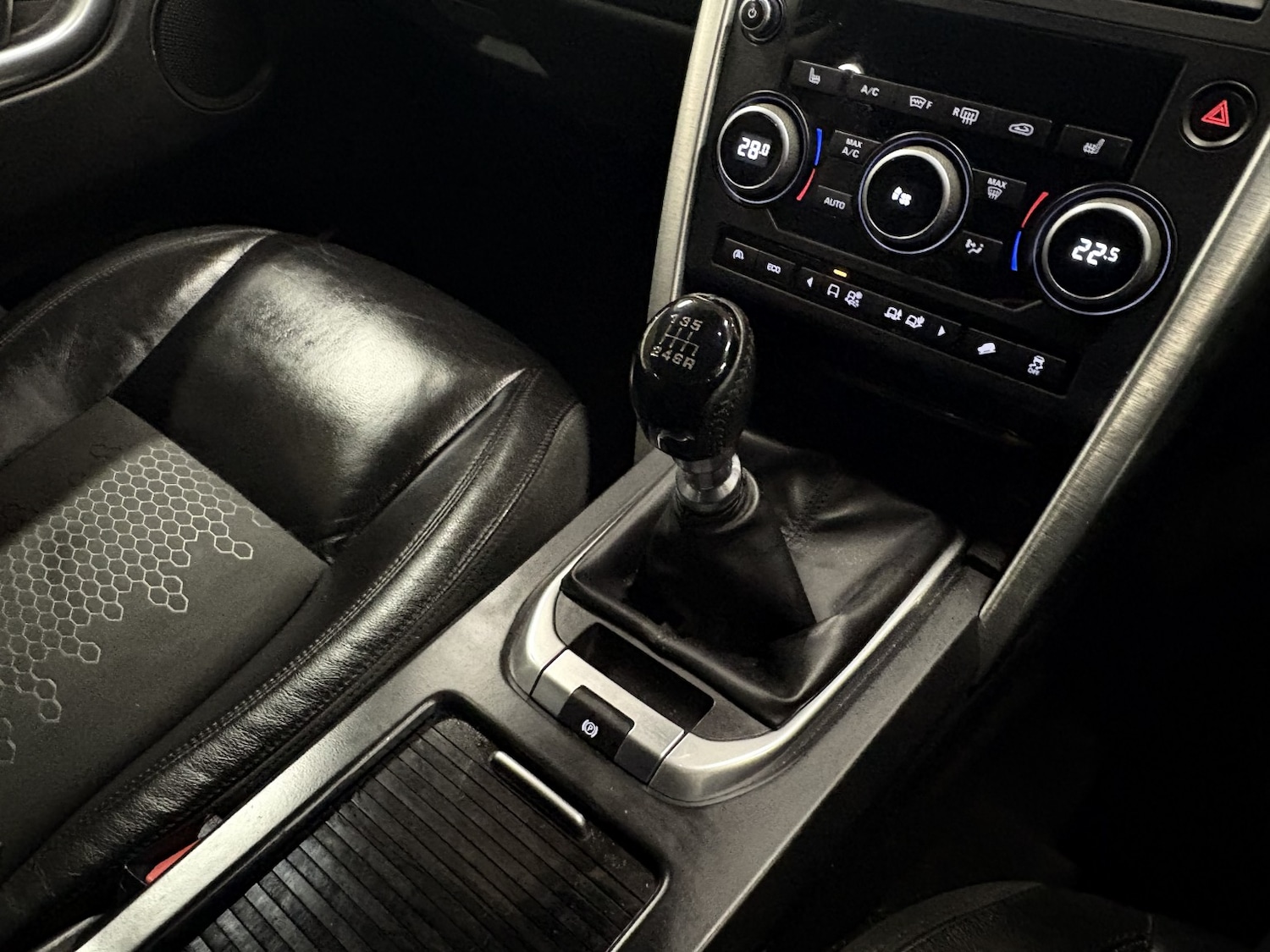 Used Land Rover Discovery Sport 2017 for sale - 77891615: Photo 71