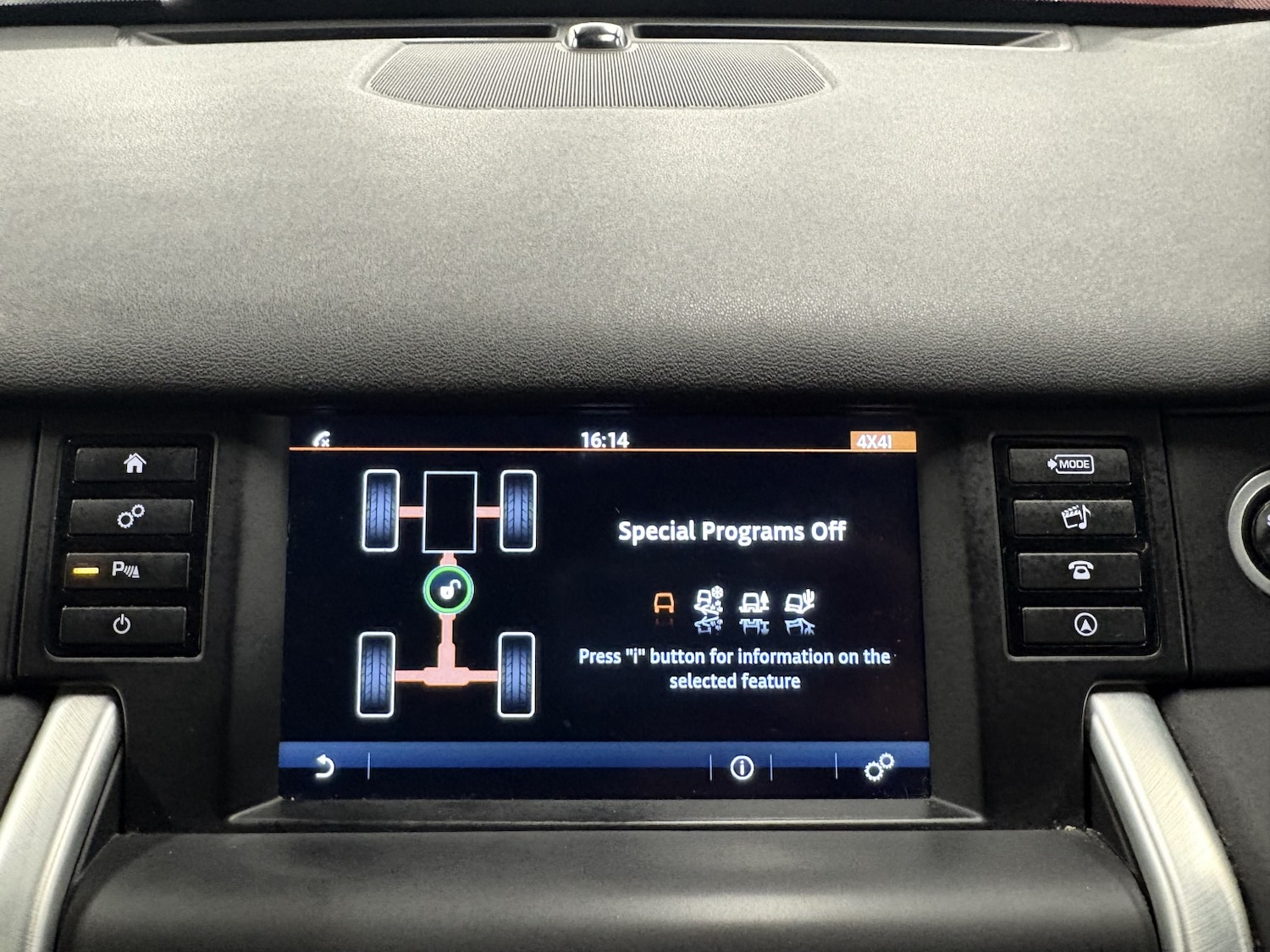 Used Land Rover Discovery Sport 2017 for sale - 77891615: Photo 76