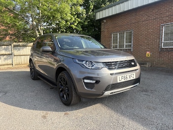 Used Land Rover Discovery Sport 2016 for sale - 78820604: Photo