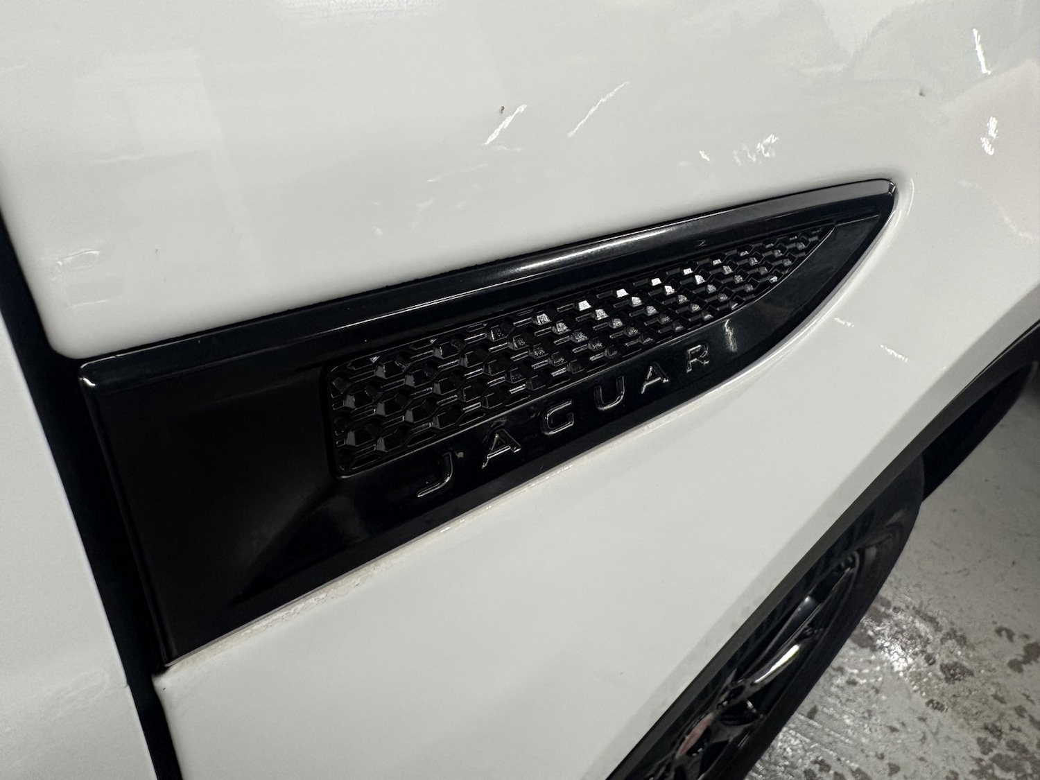 Used Jaguar E-Pace 2018 for sale - 76863908: Photo 11