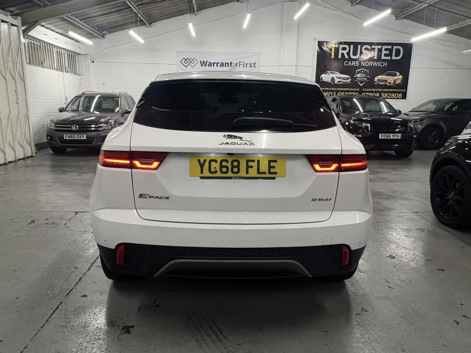 Used Jaguar E-Pace 2018 for sale - 76863908: Photo 3