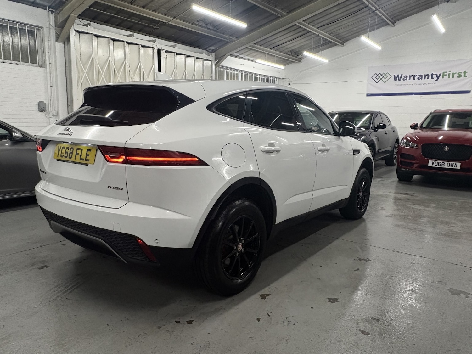 Used Jaguar E-Pace 2018 for sale - 76863908: Photo 4