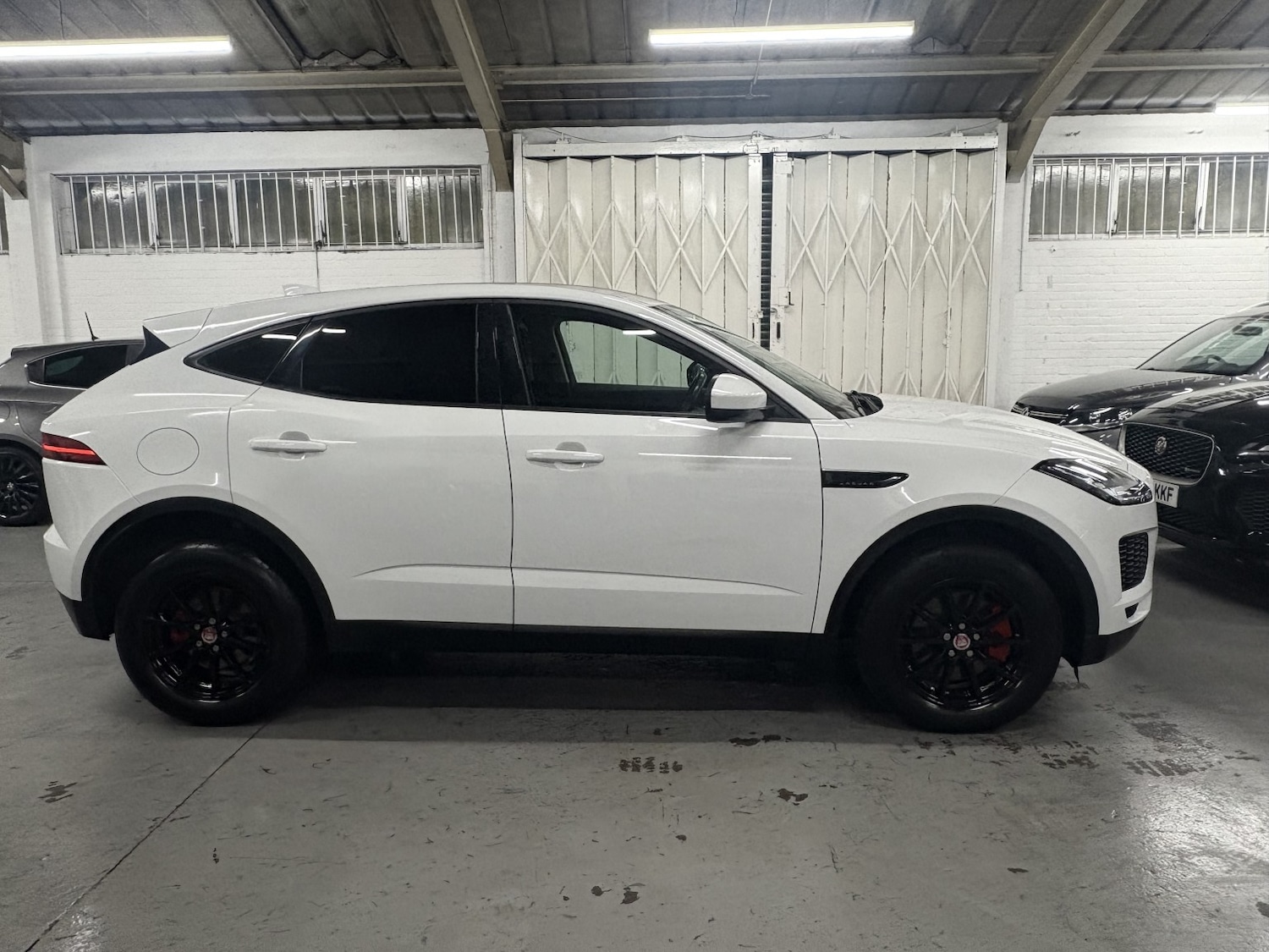 Used Jaguar E-Pace 2018 for sale - 76863908: Photo 7