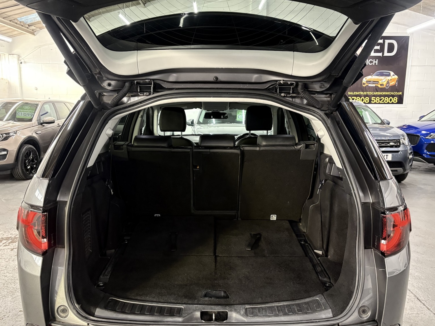 Used Land Rover Discovery Sport 2018 for sale - 77991581: Photo 12