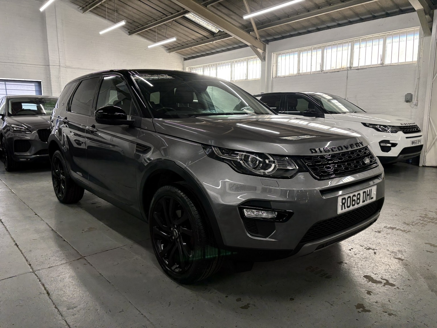 Used Land Rover Discovery Sport 2018 for sale - 77991581: Photo 2