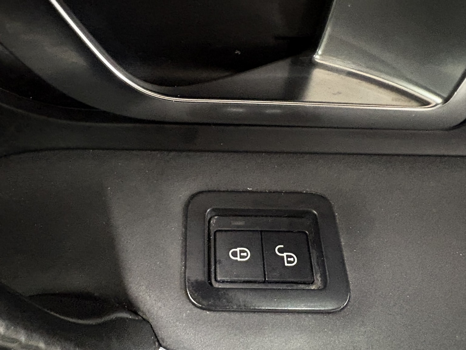 Used Land Rover Discovery Sport 2018 for sale - 77991581: Photo 24