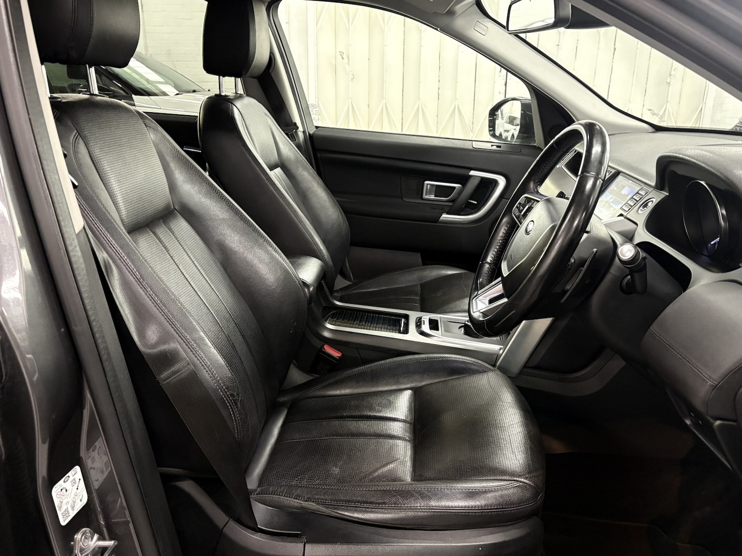 Used Land Rover Discovery Sport 2018 for sale - 77991581: Photo 29