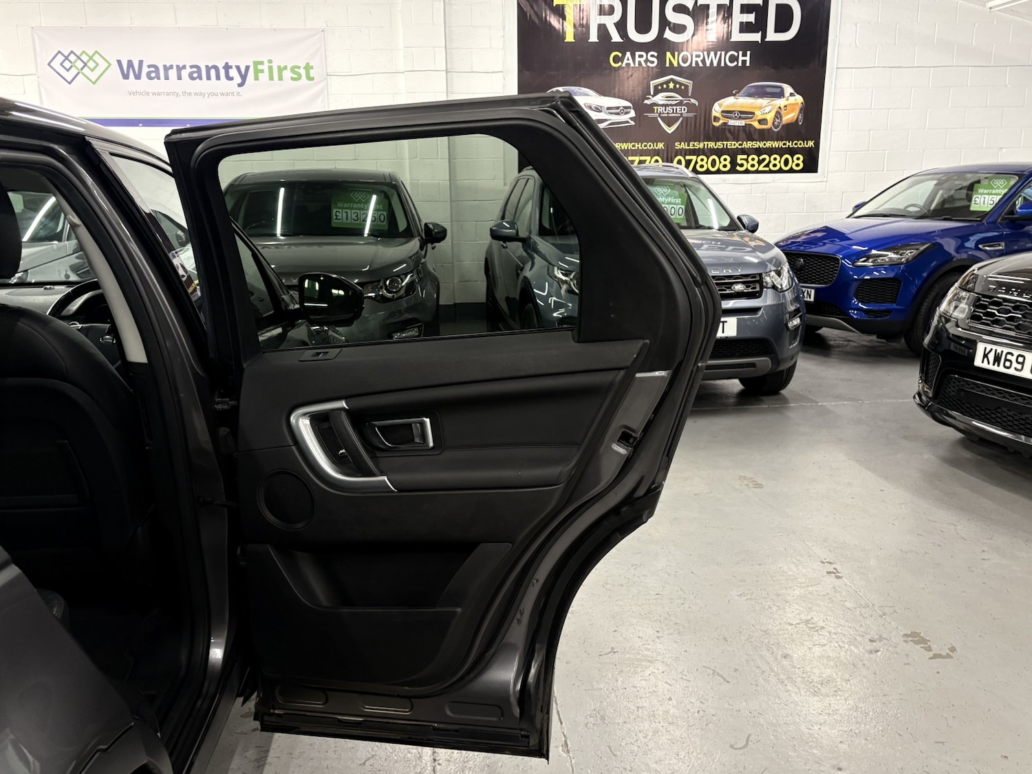 Used Land Rover Discovery Sport 2018 for sale - 77991581: Photo 42