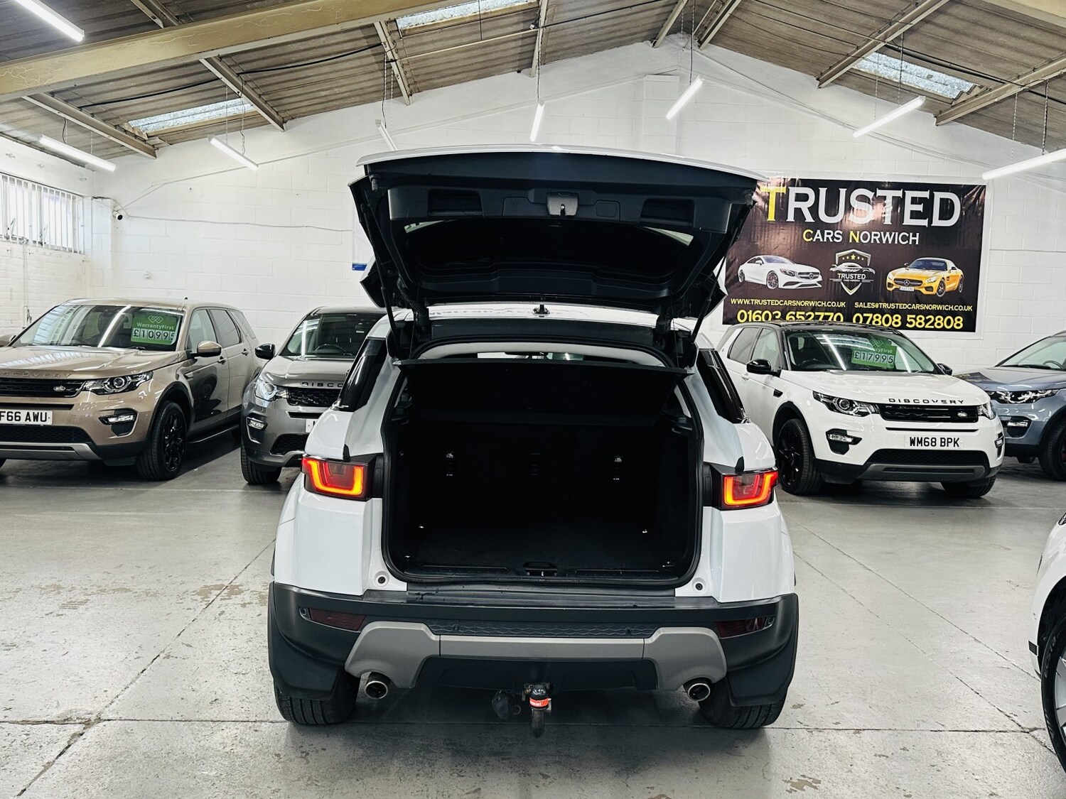 Used Land Rover Range Rover Evoque 2015 for sale - 77991604: Photo 12