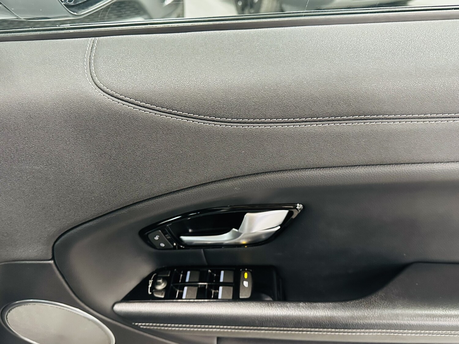 Used Land Rover Range Rover Evoque 2015 for sale - 77991604: Photo 26