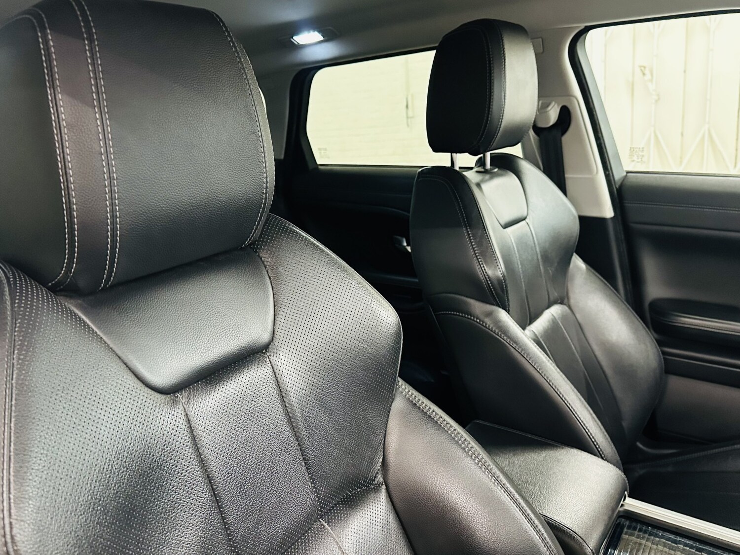 Used Land Rover Range Rover Evoque 2015 for sale - 77991604: Photo 30