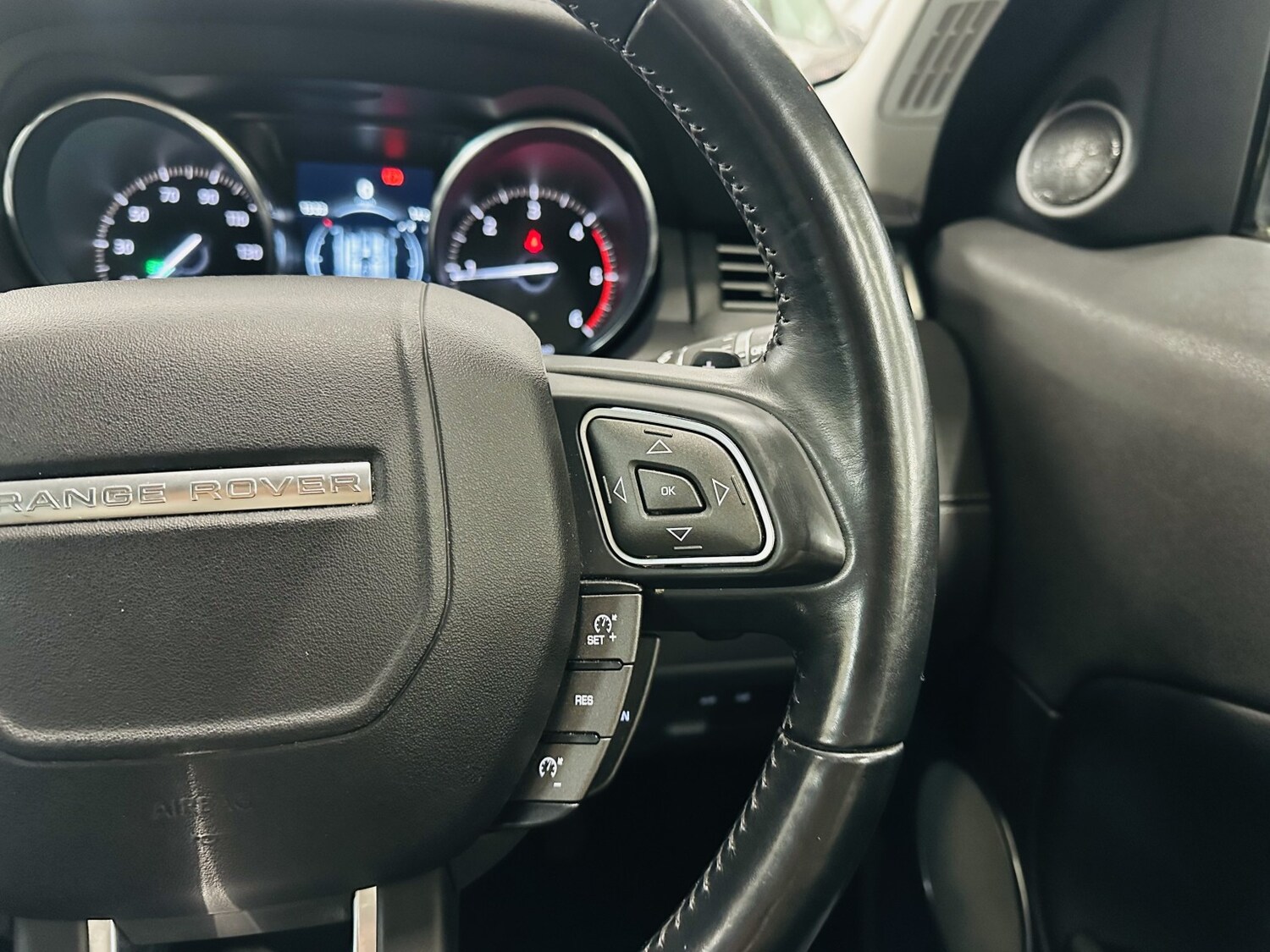 Used Land Rover Range Rover Evoque 2015 for sale - 77991604: Photo 49