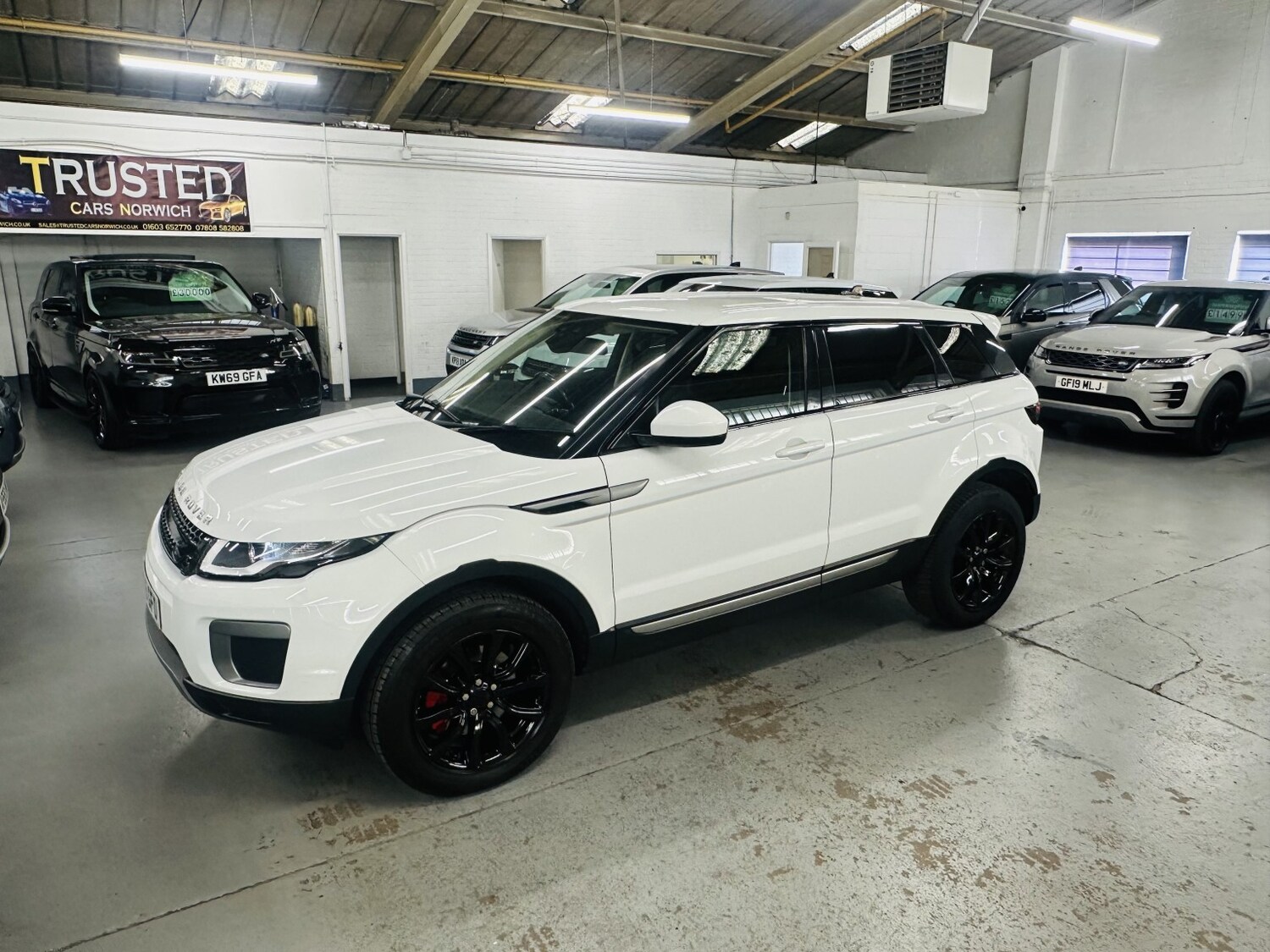 Used Land Rover Range Rover Evoque 2015 for sale - 78182968: Photo 11