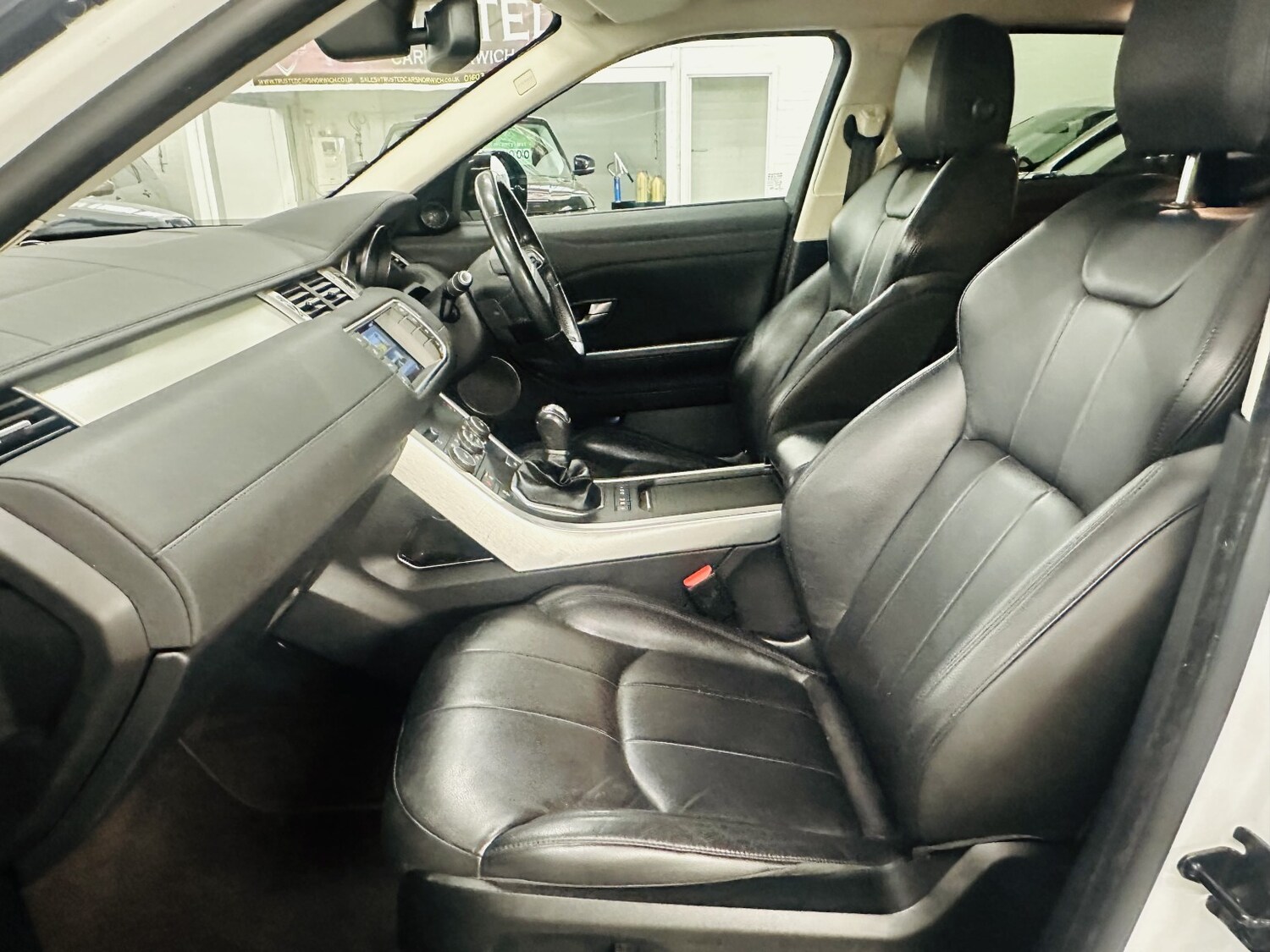 Used Land Rover Range Rover Evoque 2015 for sale - 78182968: Photo 31