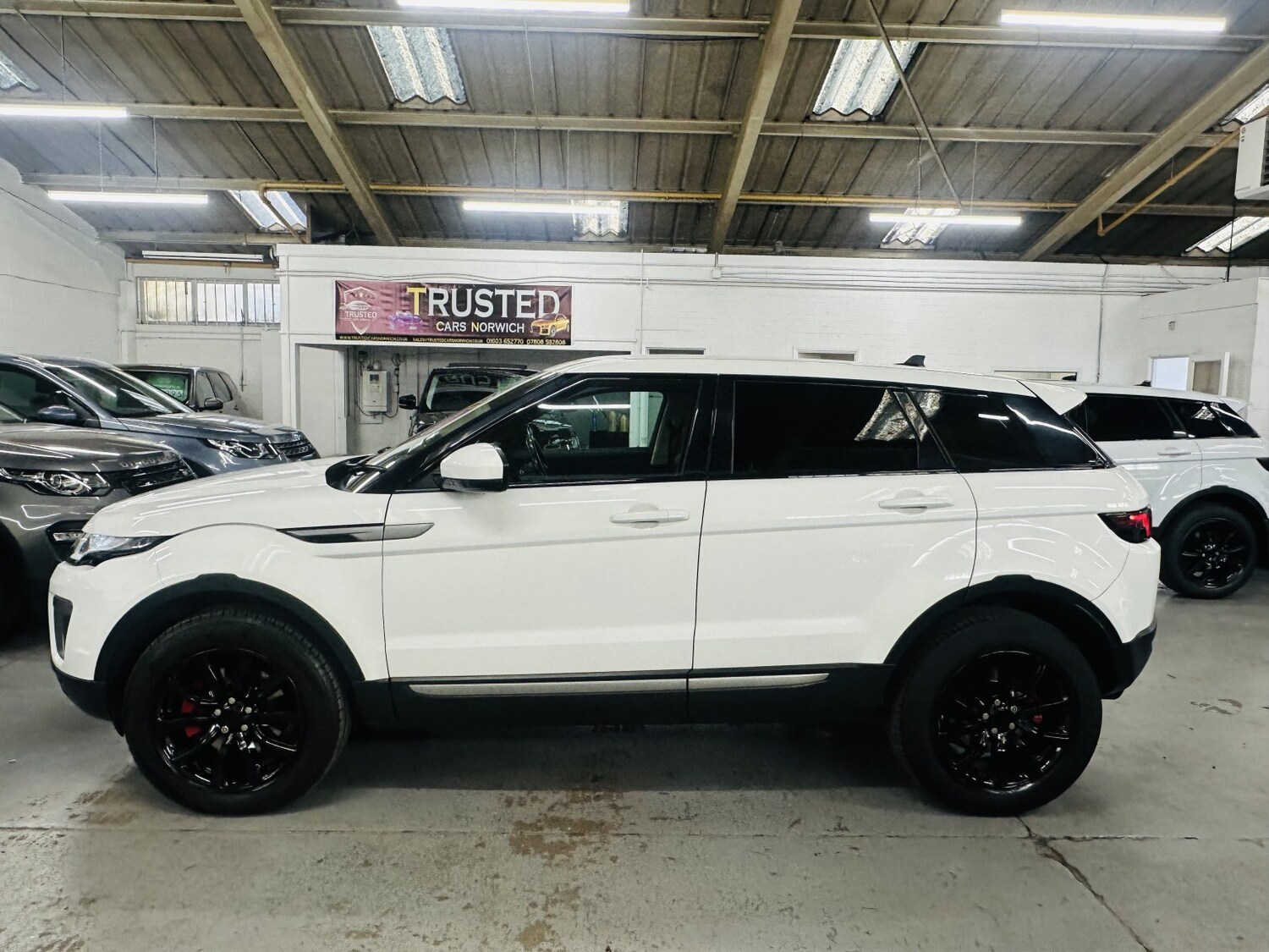 Used Land Rover Range Rover Evoque 2015 for sale - 78182968: Photo 6