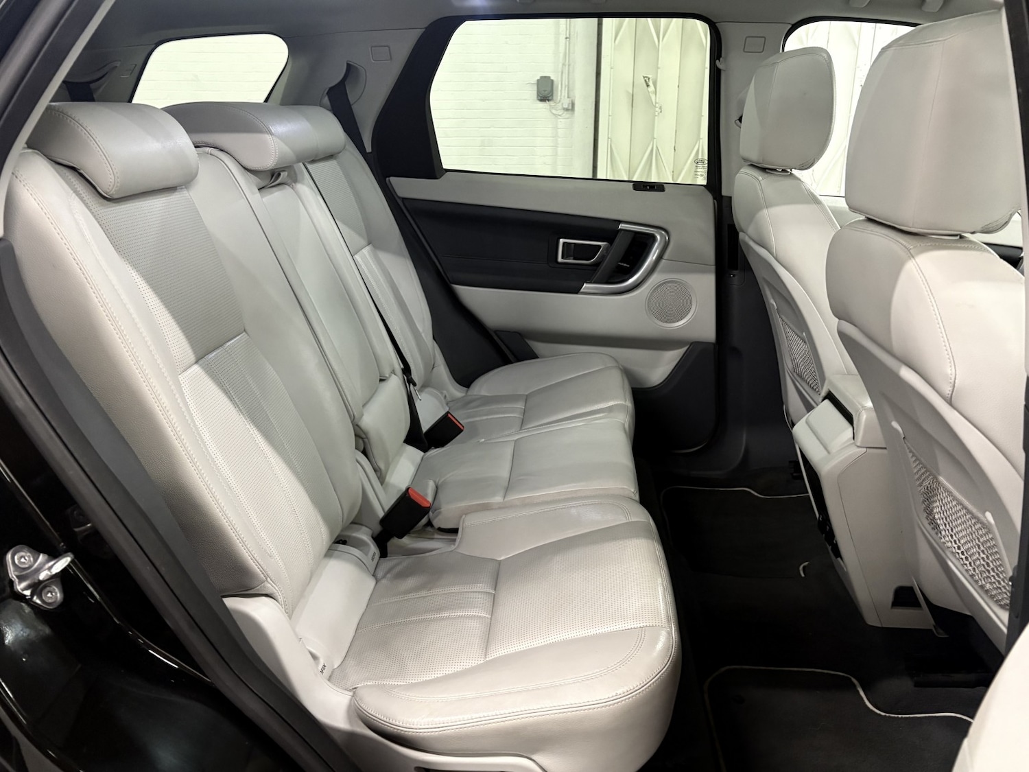 Used Land Rover Discovery Sport 2017 for sale - 77162290: Photo 67