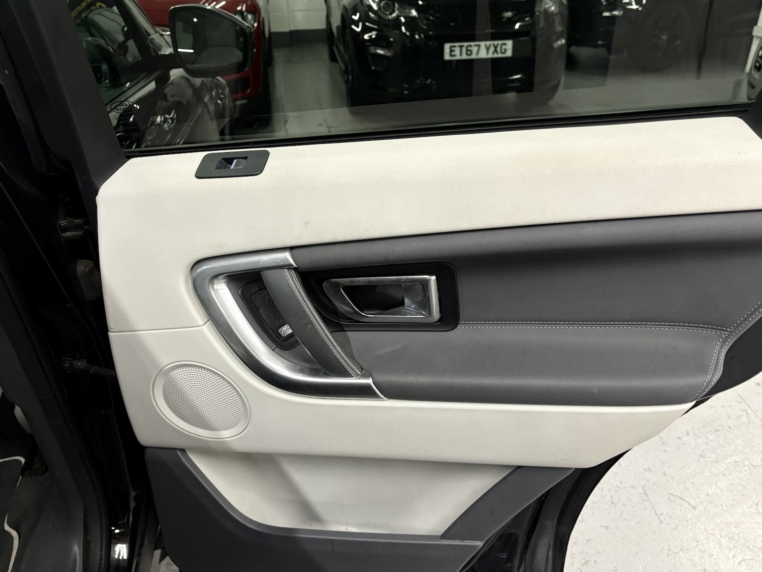 Used Land Rover Discovery Sport 2017 for sale - 77162290: Photo 68