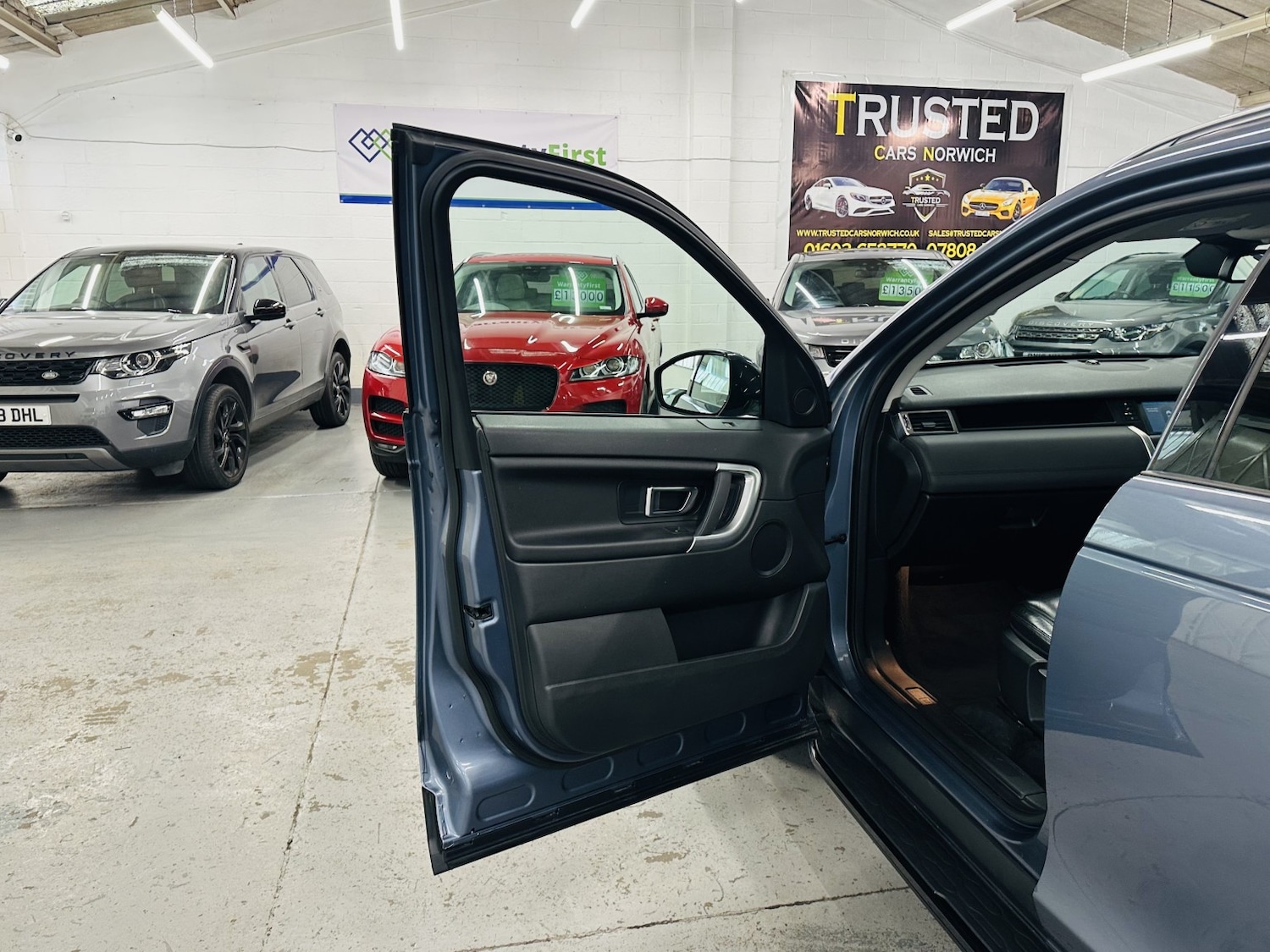 Used Land Rover Discovery Sport 2018 for sale - 77991563: Photo 42