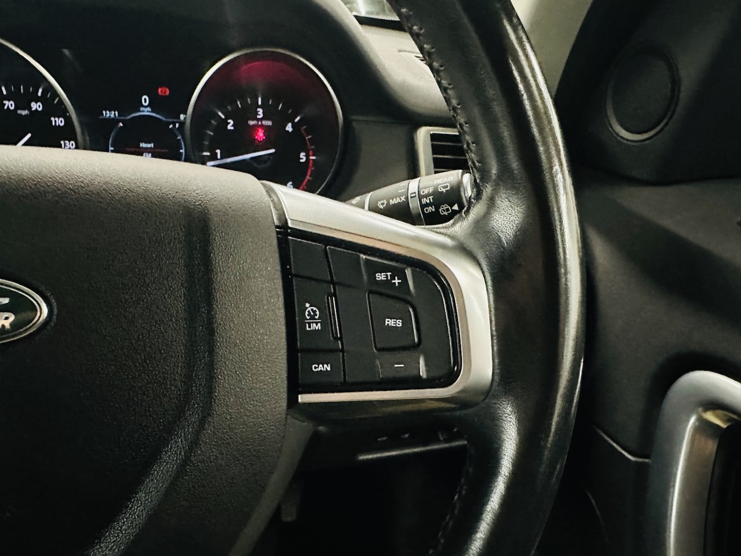 Used Land Rover Discovery Sport 2018 for sale - 77991563: Photo 64