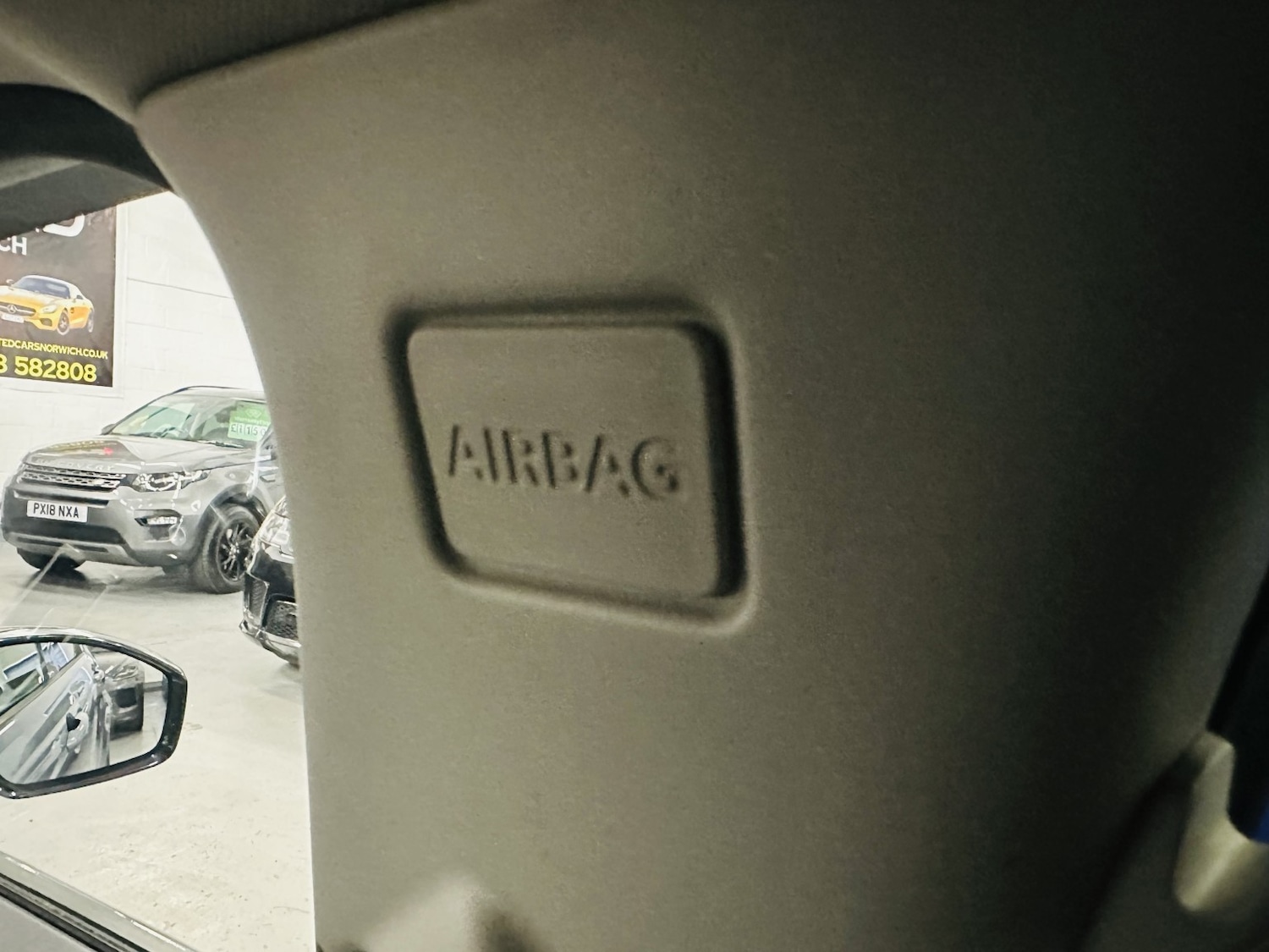 Used Land Rover Discovery Sport 2018 for sale - 77991563: Photo 65