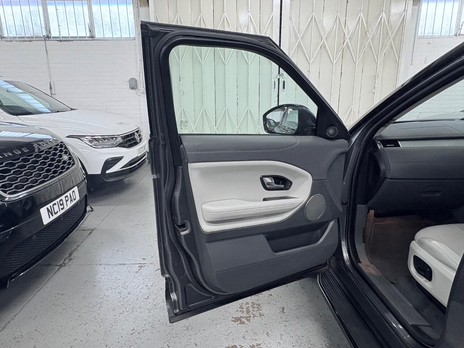 Used Land Rover Range Rover Evoque 2017 for sale - 76407548: Photo 59