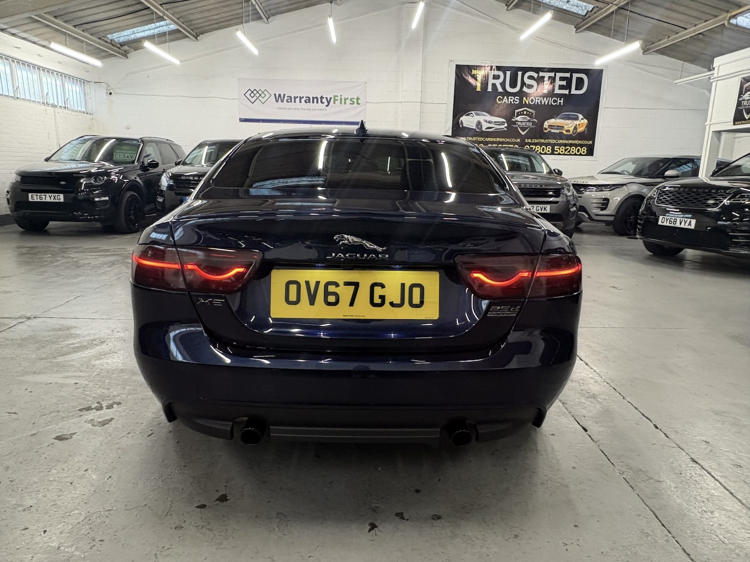 Used Jaguar XE 2017 for sale - 77027882: Photo 11