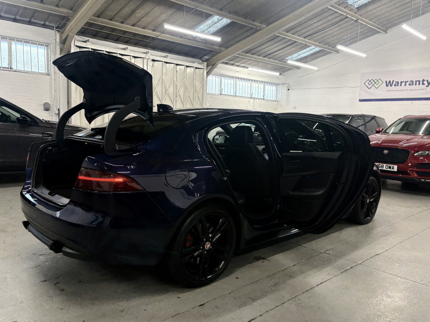 Used Jaguar XE 2017 for sale - 77027882: Photo 15