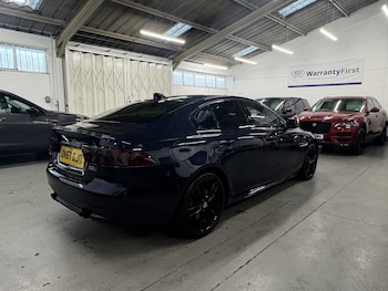 Used Jaguar XE 2017 for sale - 77027882: Photo
