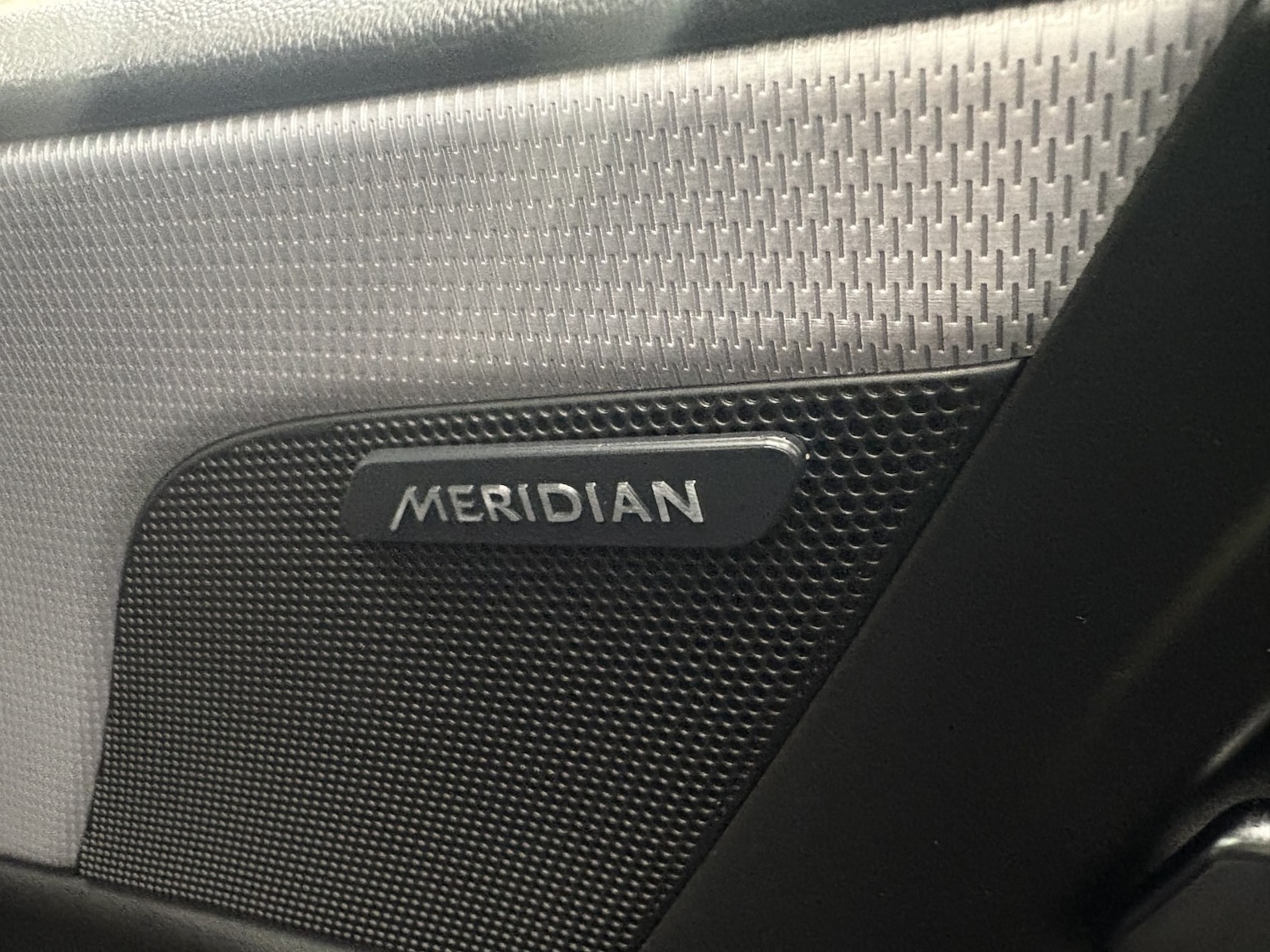 Used Jaguar XE 2017 for sale - 77027882: Photo 41