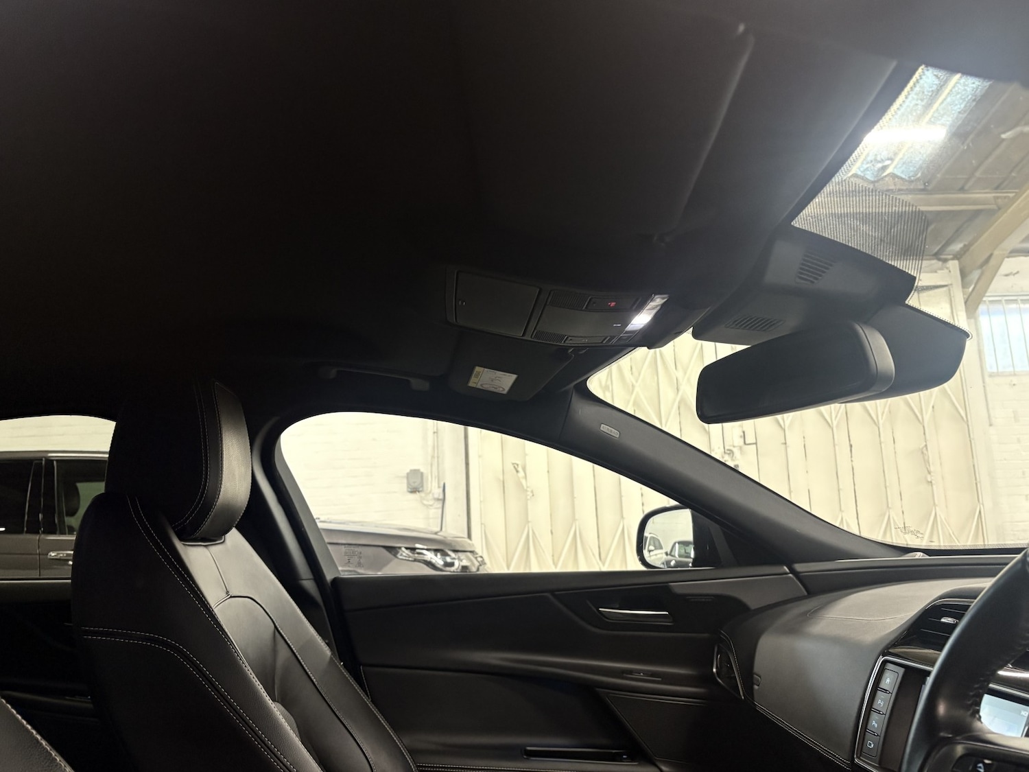 Used Jaguar XE 2017 for sale - 77027882: Photo 46