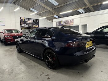 Used Jaguar XE 2017 for sale - 77027882: Photo