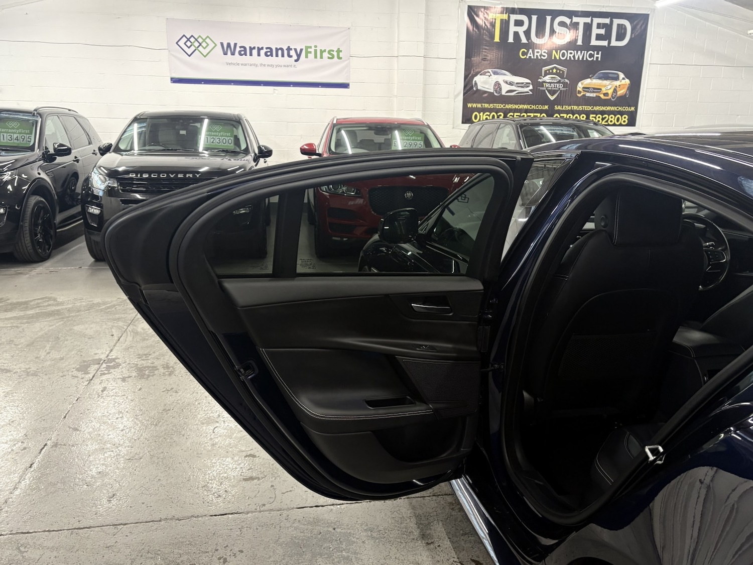 Used Jaguar XE 2017 for sale - 77027882: Photo 59